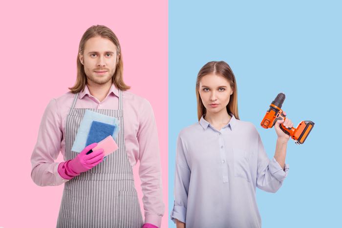 Женщина не должна проявлять инициативу, мужчина – добытчик: стоит ли разрушать стереотипы