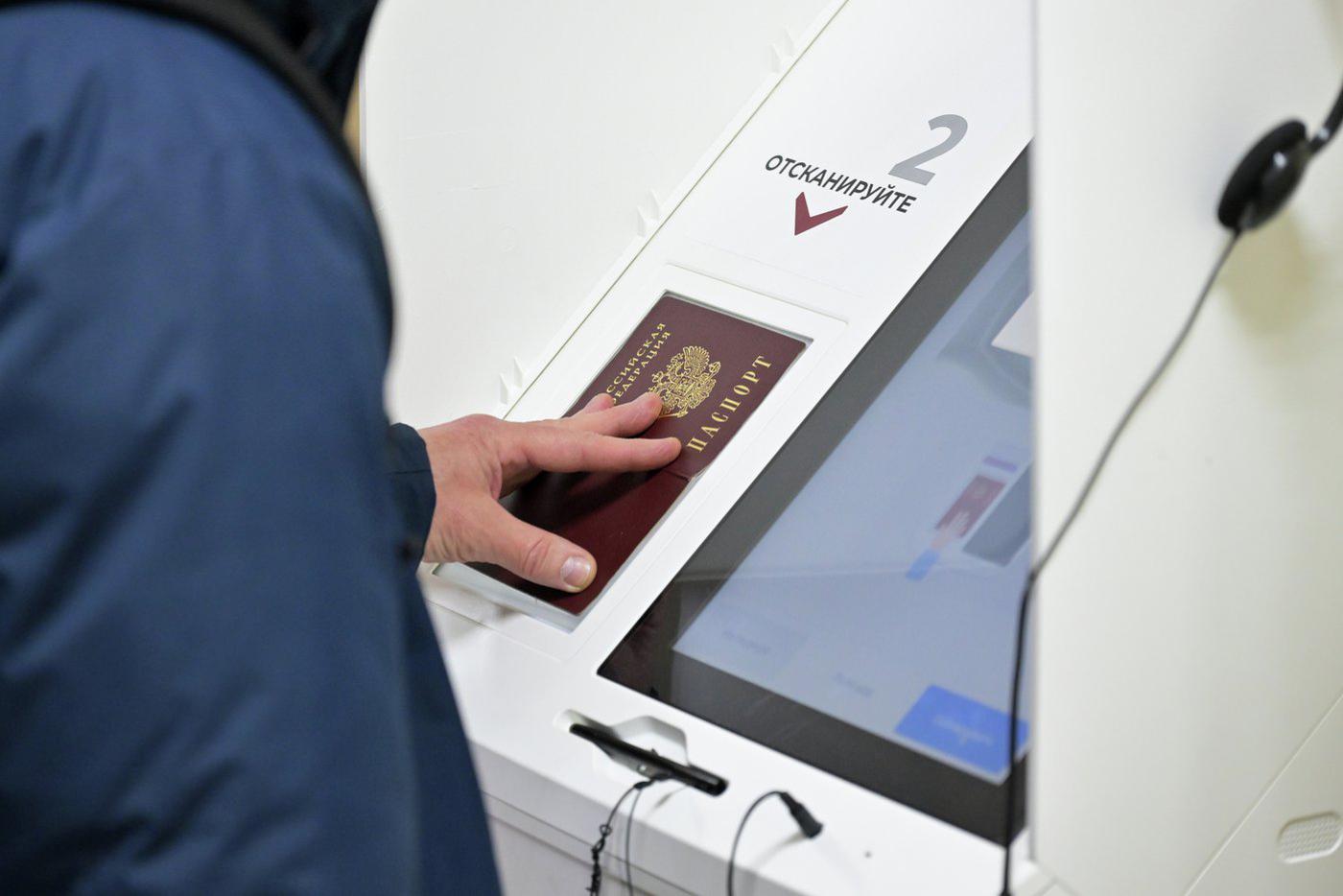 Более 1,5 млн человек уже проголосовали в Москве на выборах президента РФ