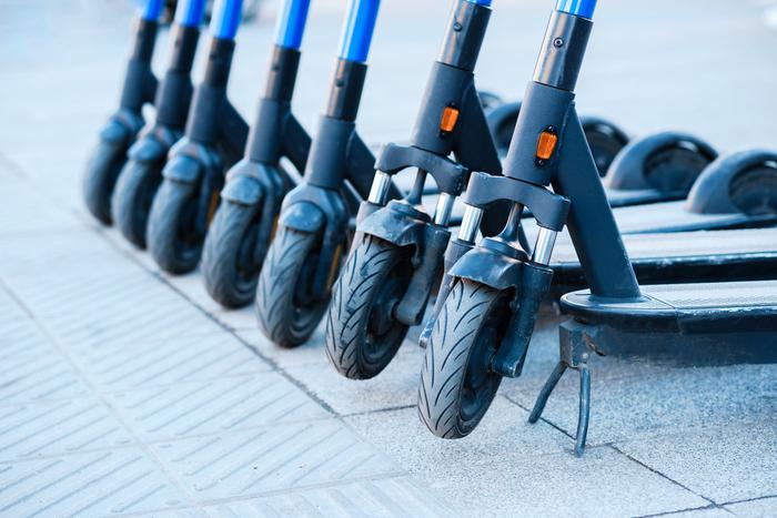 Рейтинг, тесты, ПДД и блокировки: что ждёт любителей электросамокатов в Москве