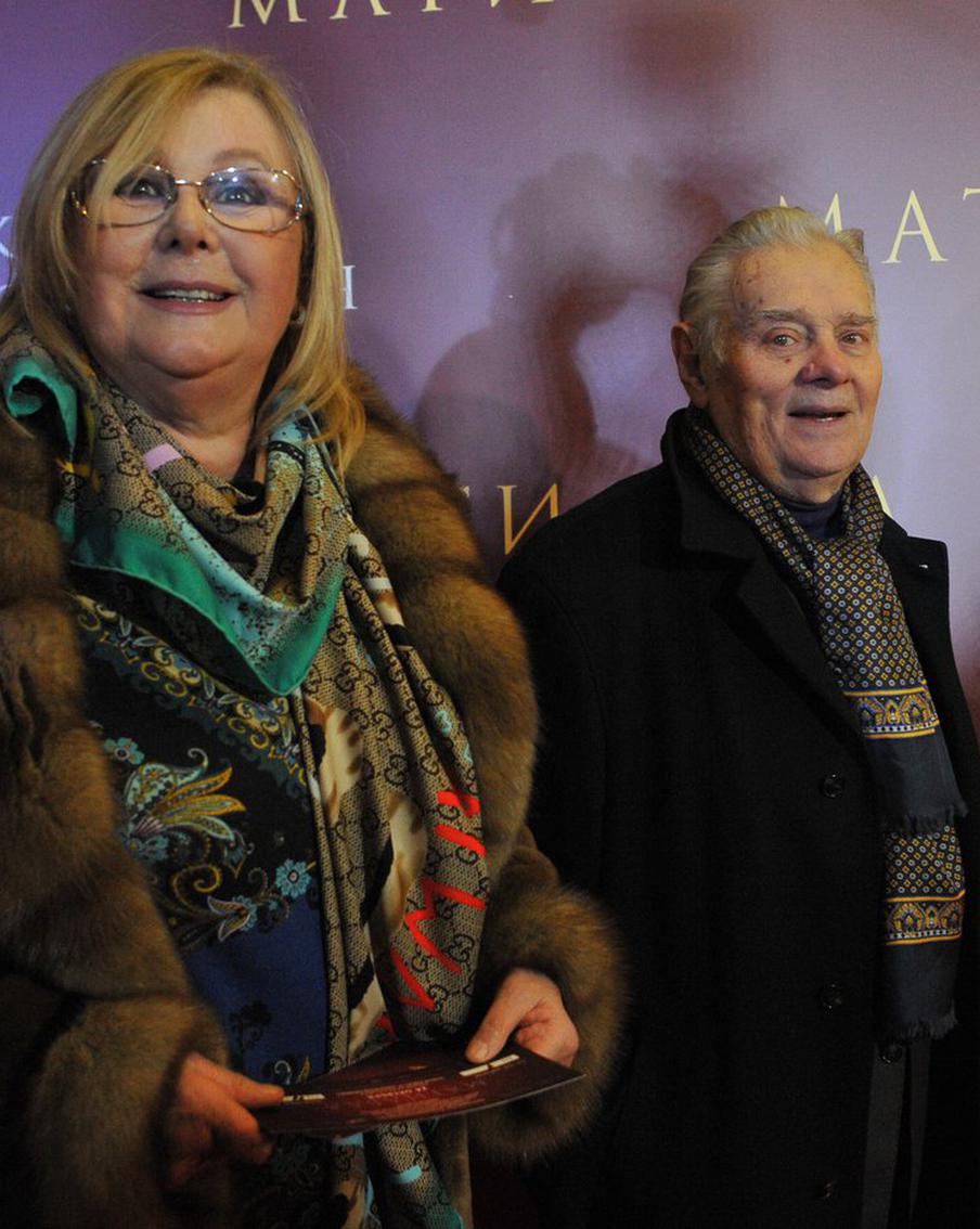 Актриса Наталья Селезнёва попала в больницу