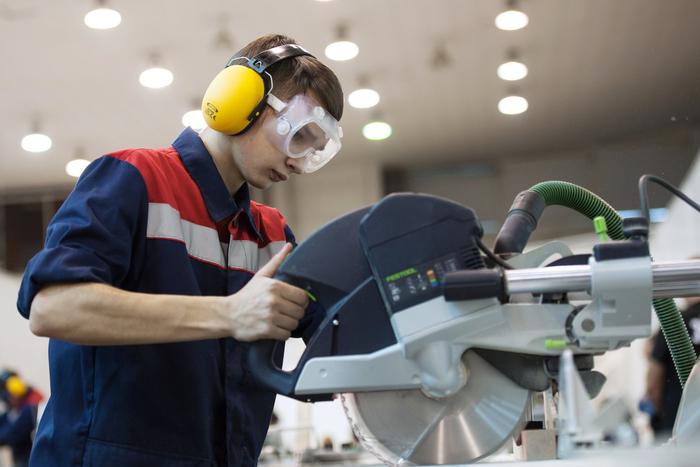 Москва реализует масштабные программы содействия молодёжи в трудоустройстве