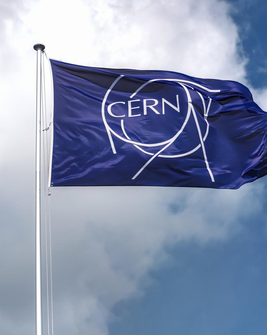 CERN прекратит сотрудничество с 500 специалистами из-за связей с Россией