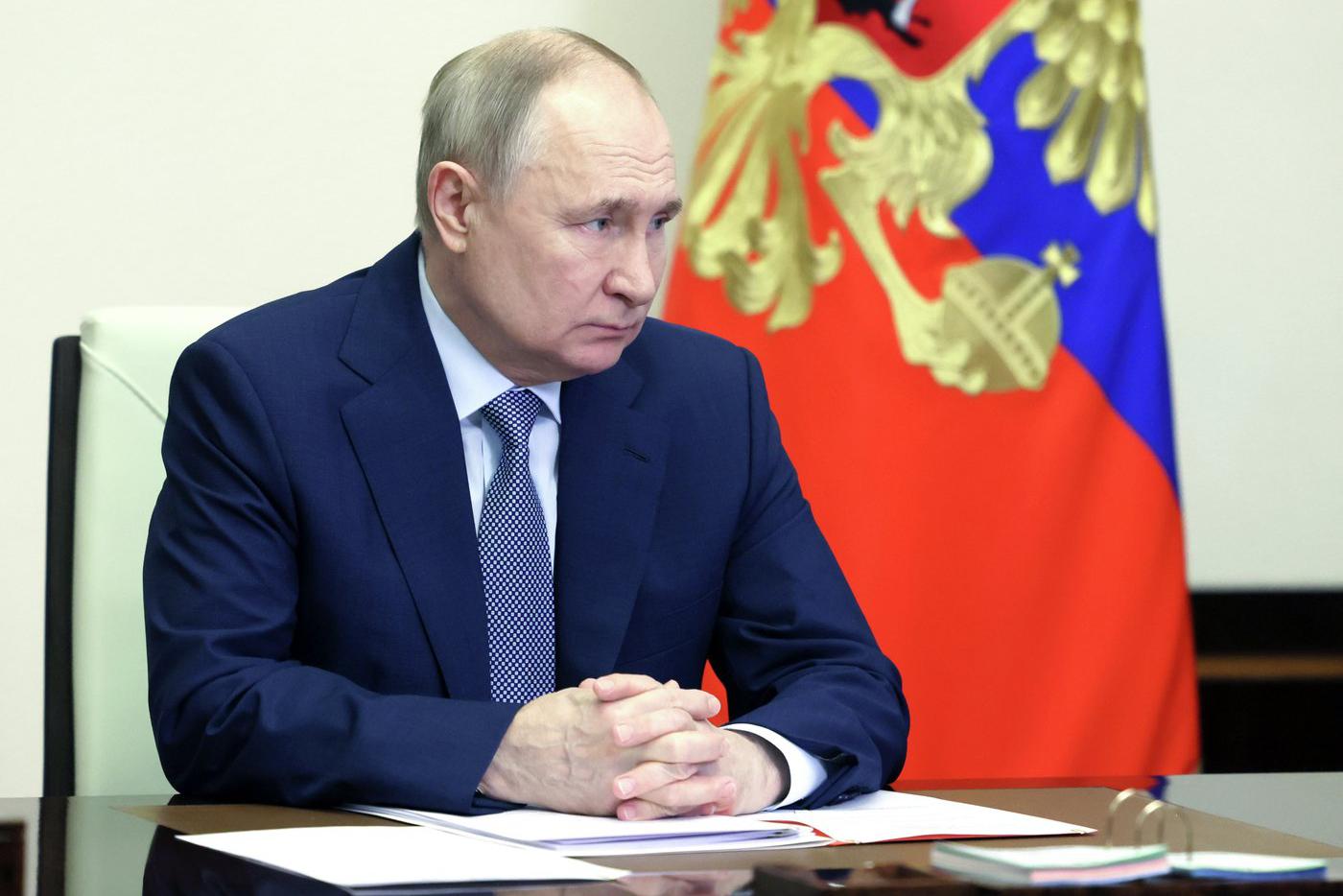Путин объявил 24 марта днём общенационального траура по жертвам теракта