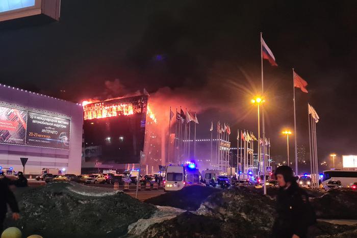 Губернатор Подмосковья сообщил о продолжении поисковых работ на месте теракта в "Крокус Сити Холле"