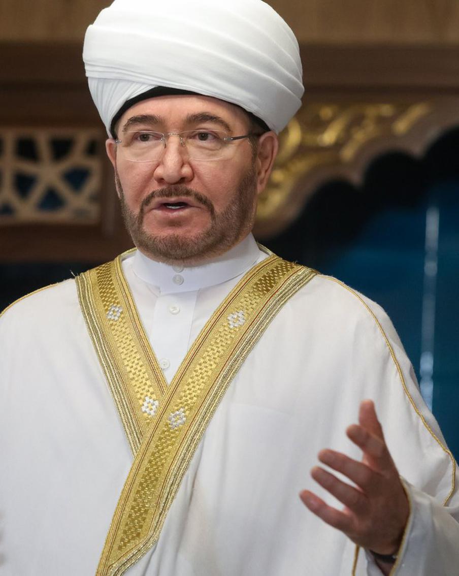 Геройски спасшего более ста человек из "Крокуса" гардеробщика наградят за проявленную смелость и отвагу