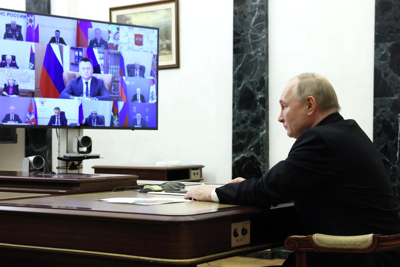 Президент РФ Владимир Путин в режиме видеоконференции проводит совещание по мерам, принимаемым после теракта в "Крокус Сити Холле"