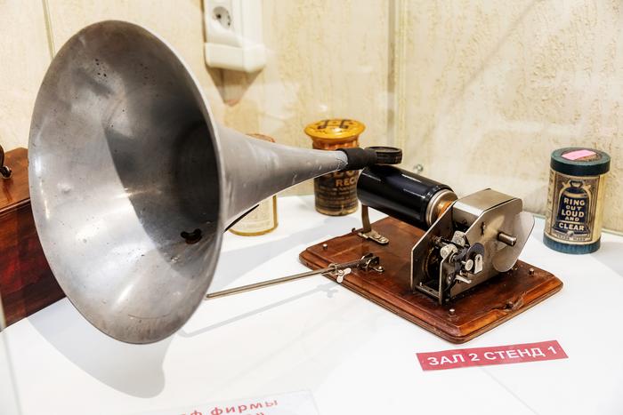 Посмотреть на радиолы, фонографы и симфонион: в Москве открывается новый музей