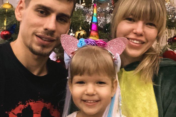 "Крокус" перевернул всё во мне – чувствую себя ужасно": потерявшая мужа и дочь в "Зимней вишне" дала советы, как справляться с горем