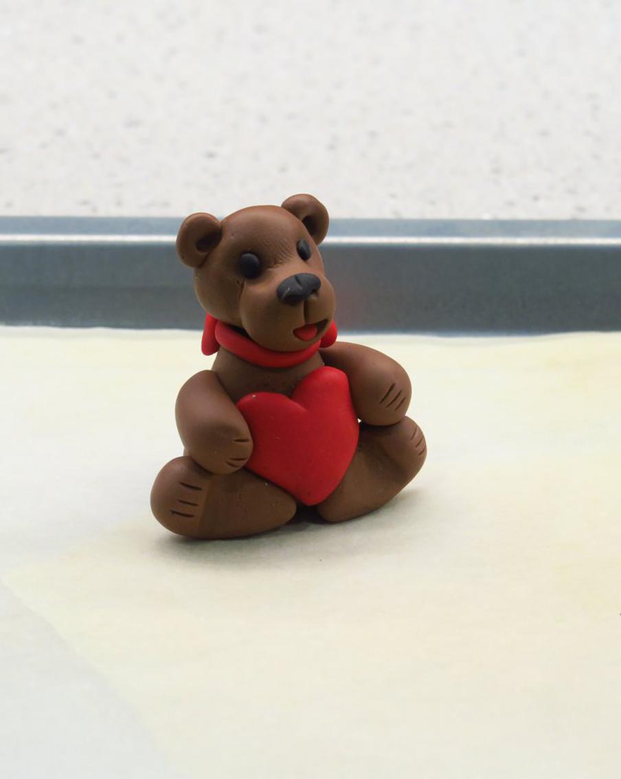 Как на ВДНХ Джек Потрошитель испёк в "микроволновке" медведя-грузина