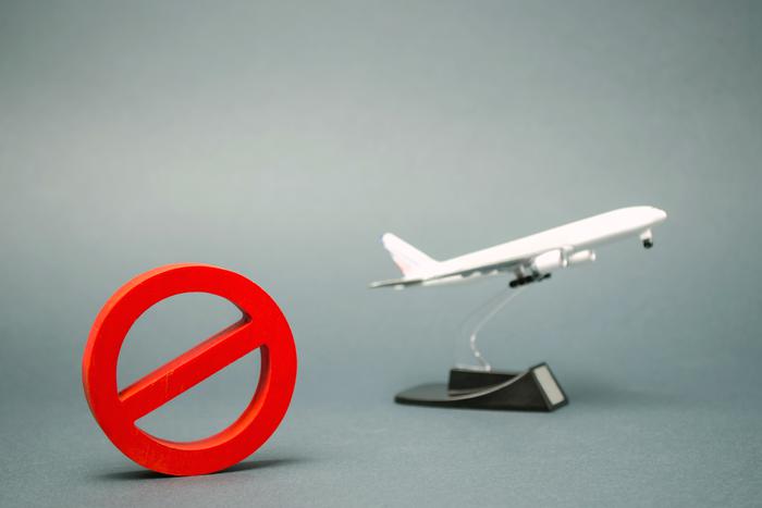 Европейские власти закрыли воздушное пространство для турецкой авиакомпании из-за возможных связей с Россией