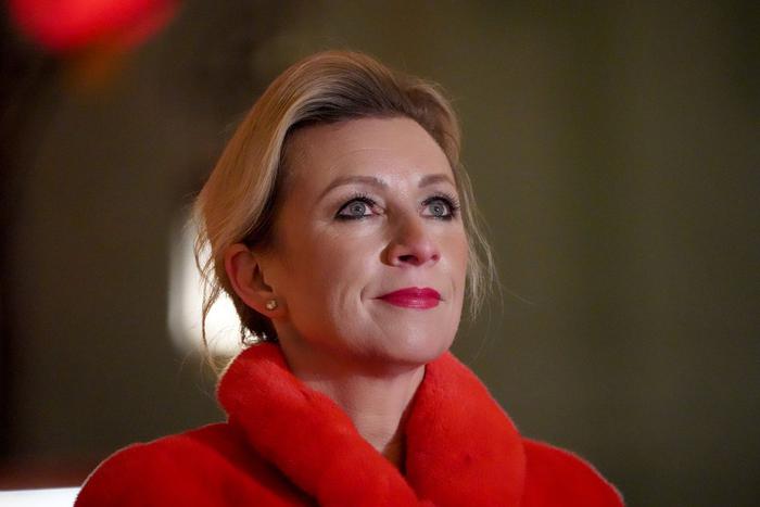 Мария Захарова предложила маркировать французские товары в ответ на русофобские заявления мэра Парижа