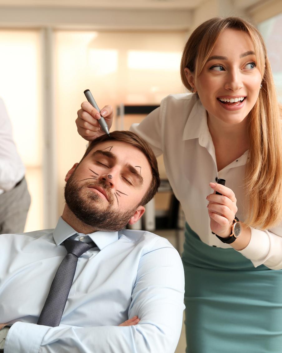 Приятные и обидные шуточки. Знаменитостей разыгрывают не только 1 Апреля