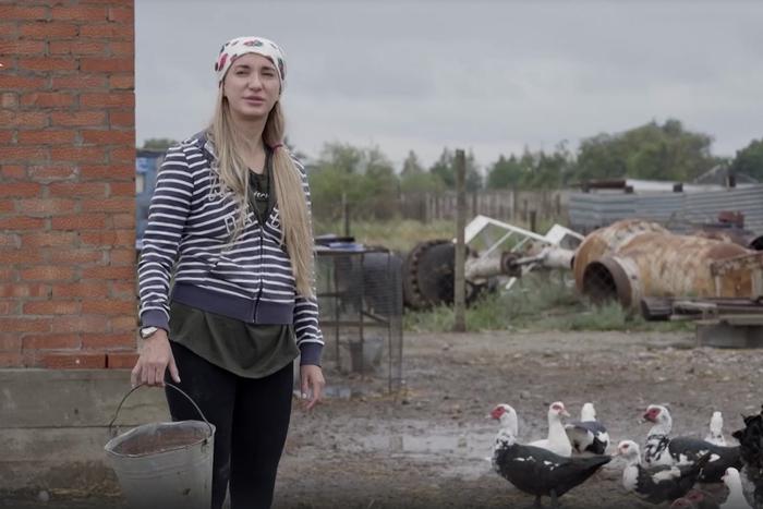 Ни к селу ни к городу. Разбираем новое реалити-шоу "Селянка-Горожанка"