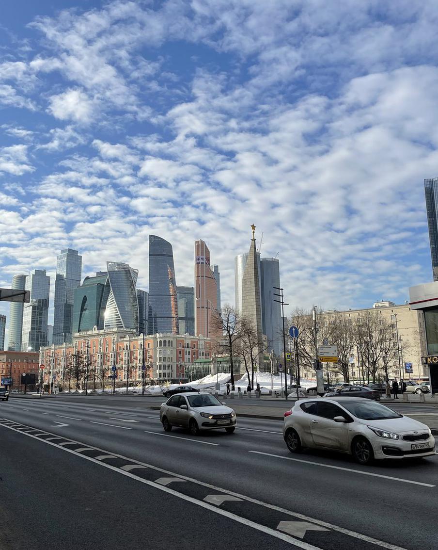 В Москве объявили штормовое предупреждение из-за сильного ветра