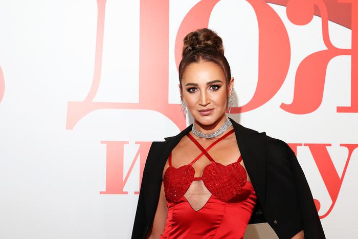 Ольга Бузова рассказала, что думает об изменах, и посоветовала женщинам любить себя