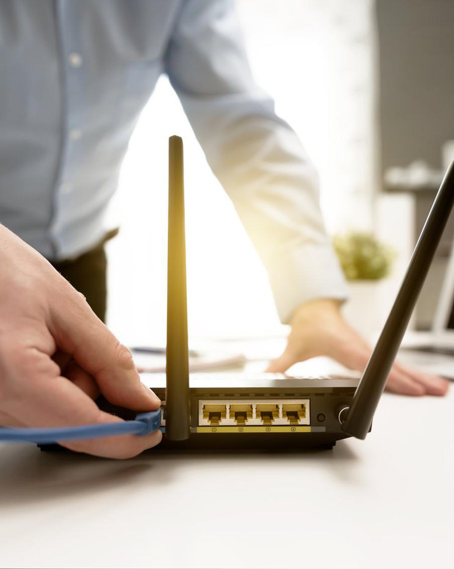 Путин подписал закон о доступе провайдеров в многоквартирные дома