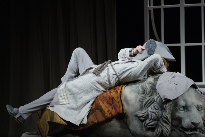 Подколёсин, беги! Каким получился премьерный спектакль "Мастерской Петра Фоменко"