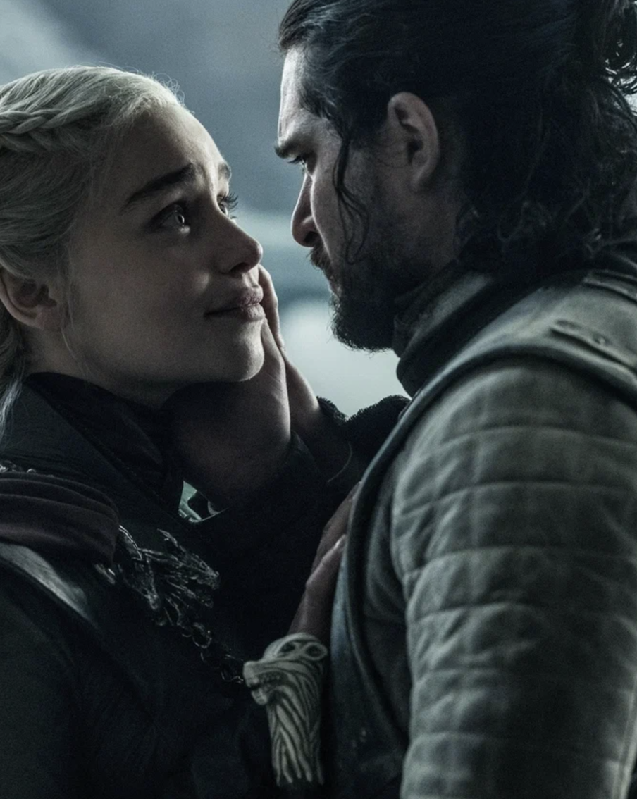 Продолжения сериала "Игра престолов" не будет. Создатели не смоли найти историю, которая бы всех сильно взволновала