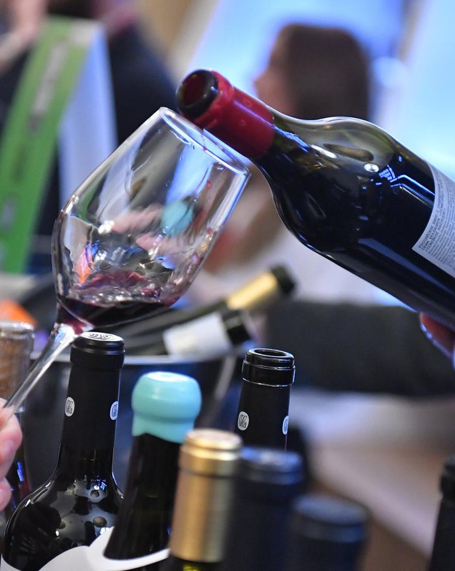 Россию с мая ждёт подорожание вина в магазинах. Рост цен может составить от 7% до 35%