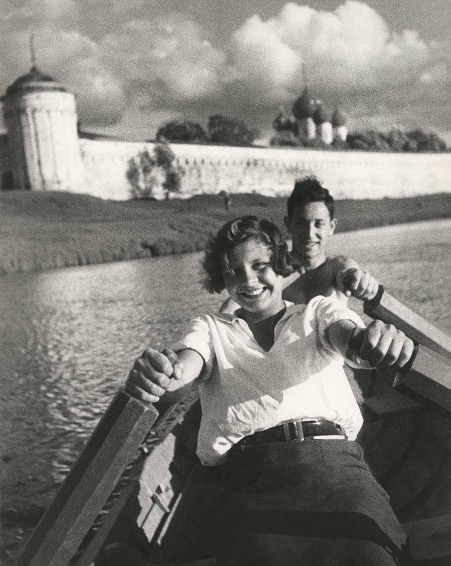 Марк Марков-Гринберг. "Молодость". У стен Калязинского монастыря, 1932 