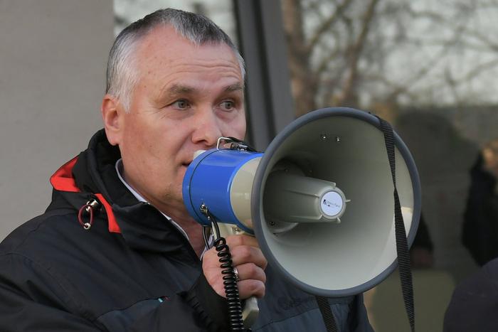 Мэр частично затопленного Орска объяснил переезд сына в Саудовскую Аравию