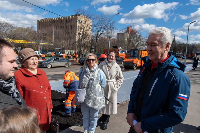 Мэр Москвы Сергей Собянин осмотрел ход работ на улице Бутлерова