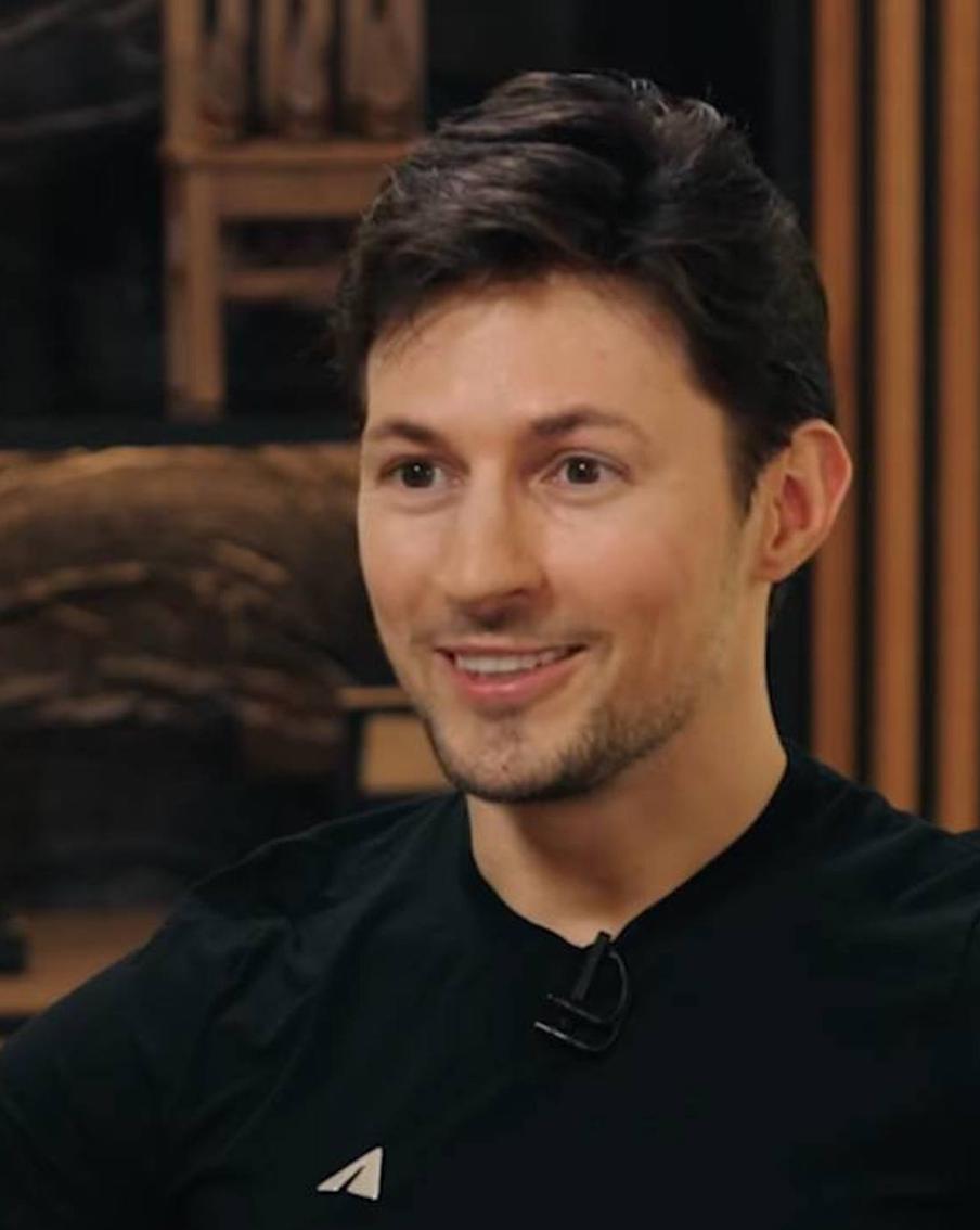 Основатель Telegram и "ВКонтакте" Павел Дуров дал интервью американскому журналисту Такеру Карлсону