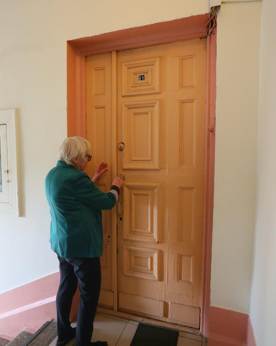 Вход в квартиру 61, где жил и умер Андрей Сахаров.