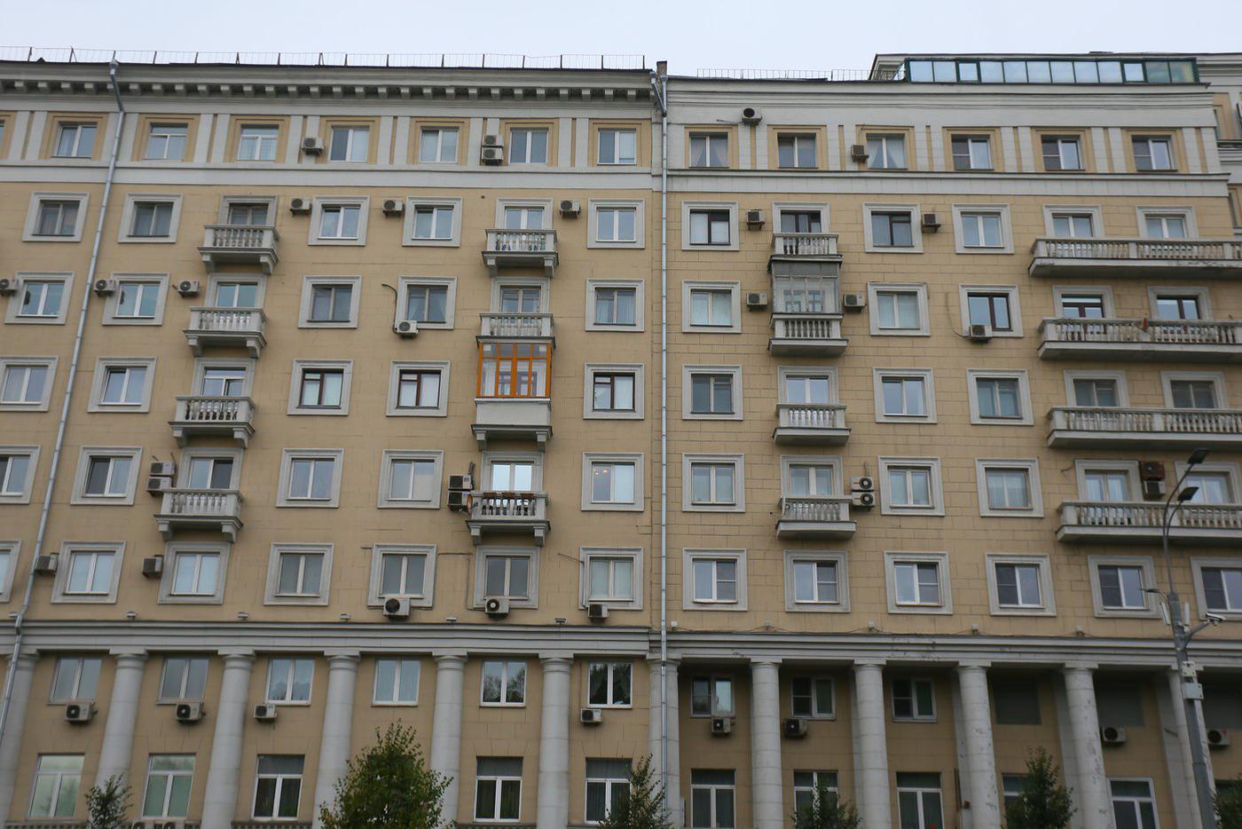 Главный фасад.