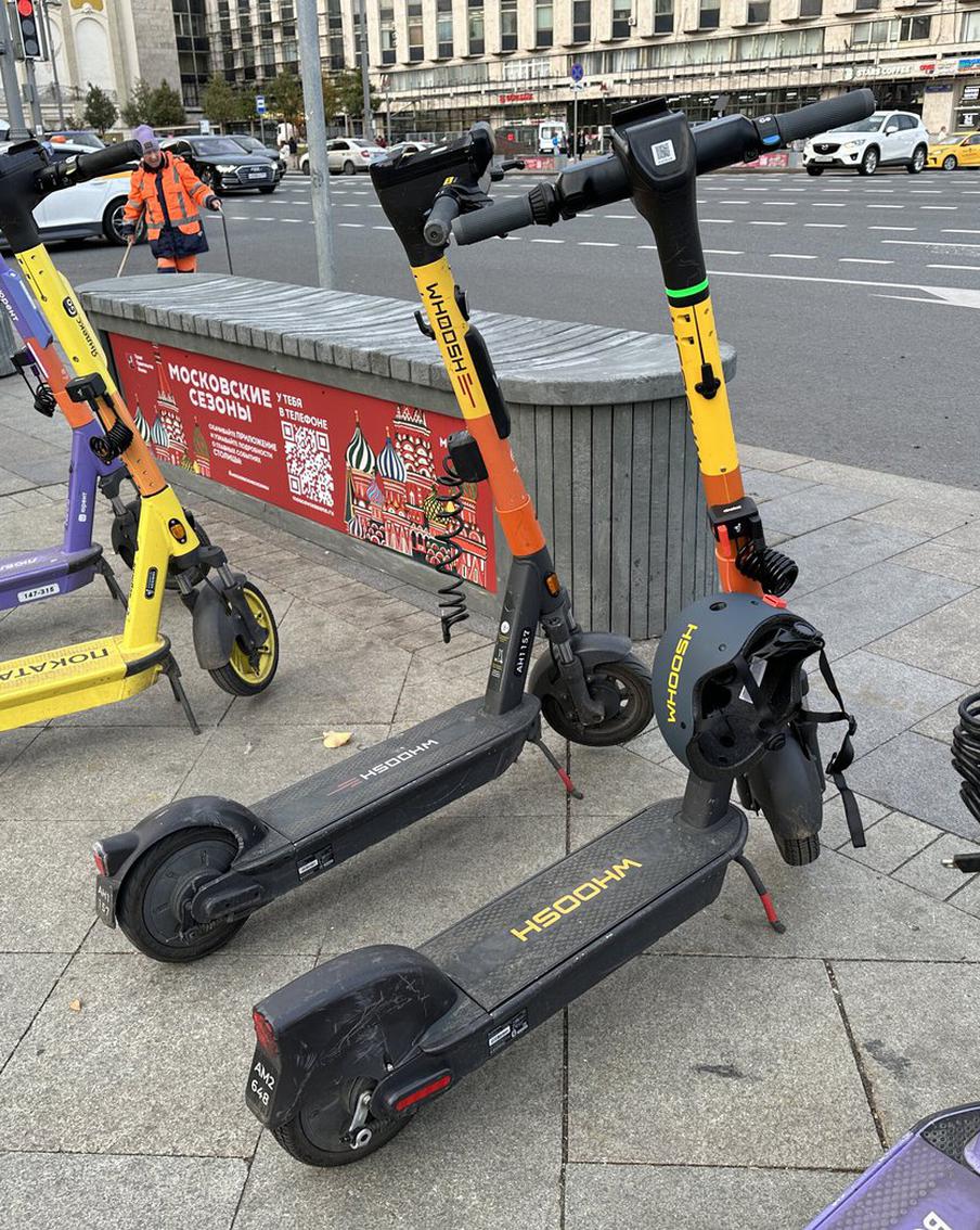 Езда на самокате может обернуться проблемами, если выберете неверную обувь или неправильно поставите ноги
