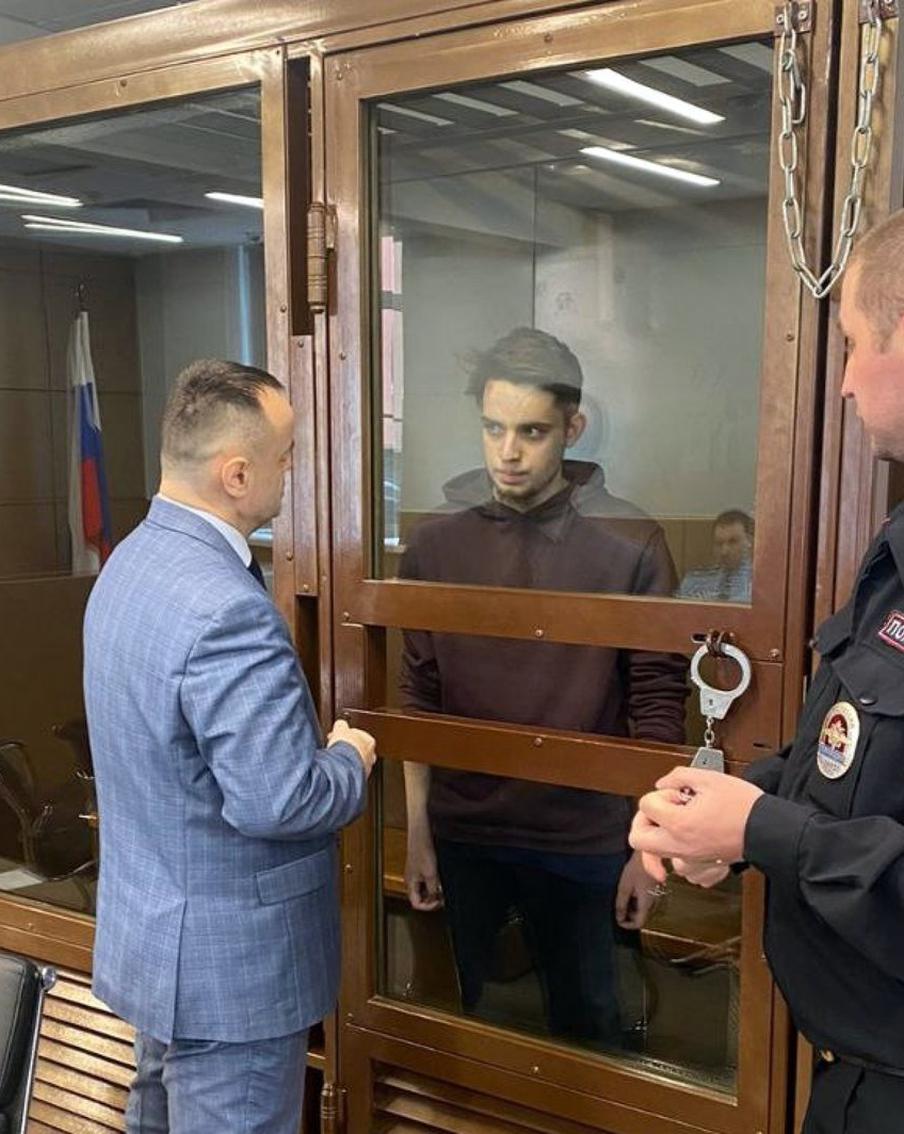 В России зафиксирован рост подростковой преступности. Что делать с пугающим трендом среди молодёжи?