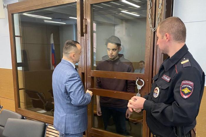 В России зафиксирован рост подростковой преступности. Что делать с пугающим трендом среди молодёжи?