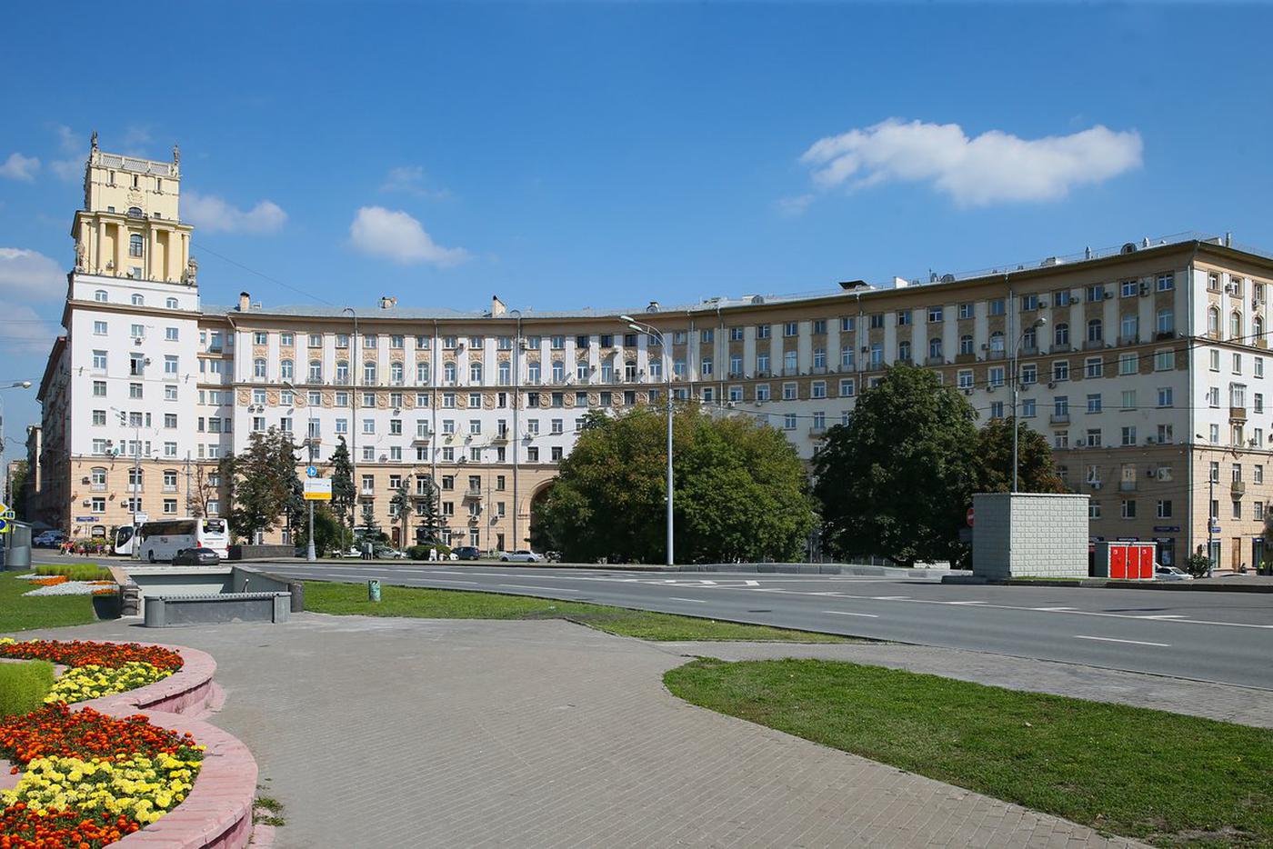 Московский дом, где жил Бондарчук и снимали фильм с Папановым