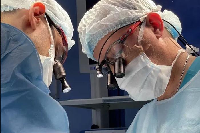 Впервые в мире: в Краснодаре микрохирург спас четырёхлетнего ребёнка, которому собака оторвала лицо