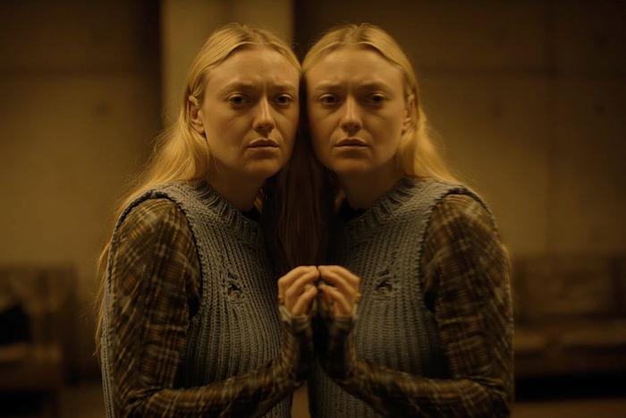 В Сеть выложили трейлер "Наблюдателей" с Дакотой Фаннинг в главной роли