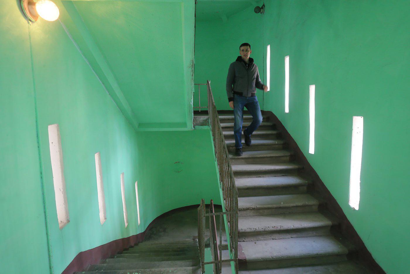 Внутри одной из трёх башен.