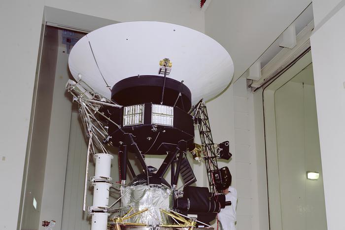 Космический зонд "Вояджер-1" передал сигнал после полугода молчания