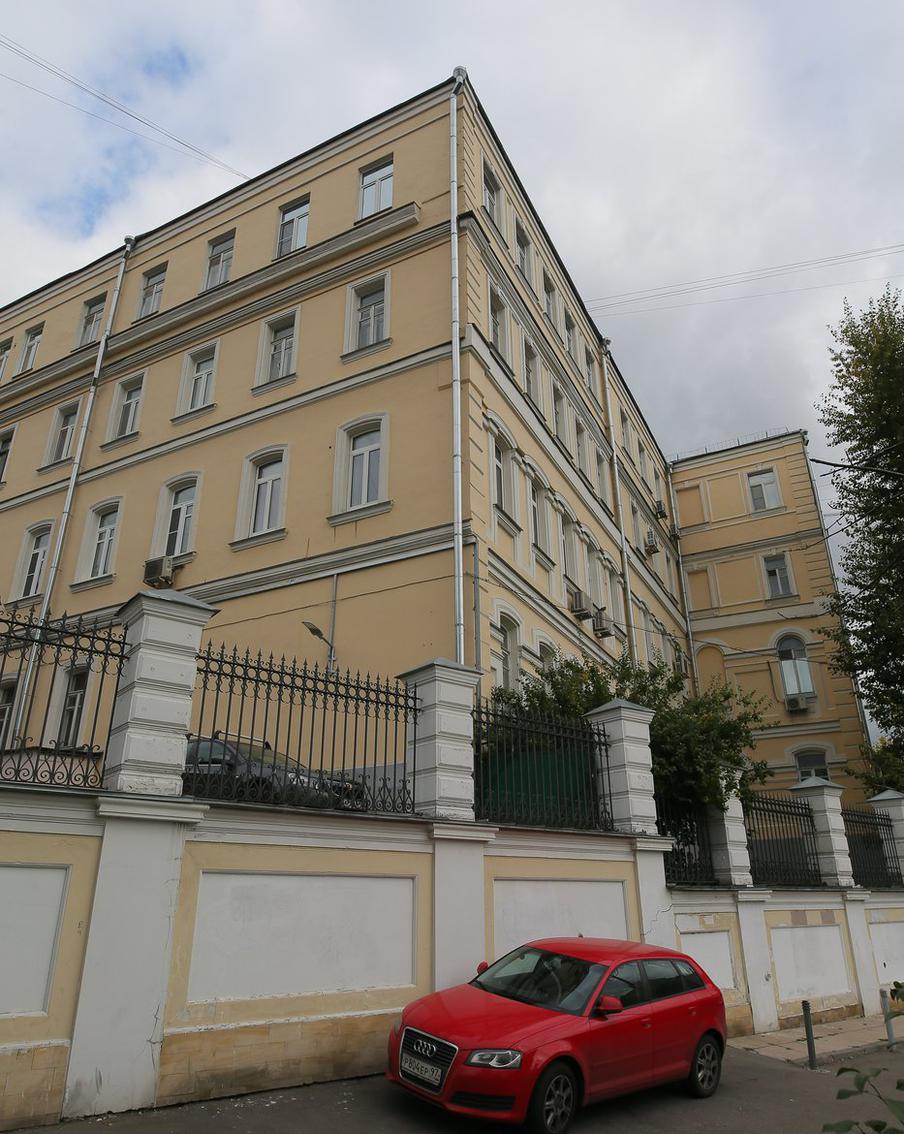 Вид на дом со стороны улицы Забелина.