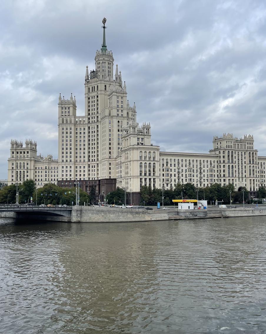 Москвичам и жителям Подмосковья рассказали о погоде в эту пятницу