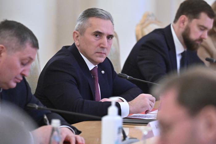 В Тюменской области река установила новый рекорд. Уровень воды в реке Ишим перевалил за 12 метров