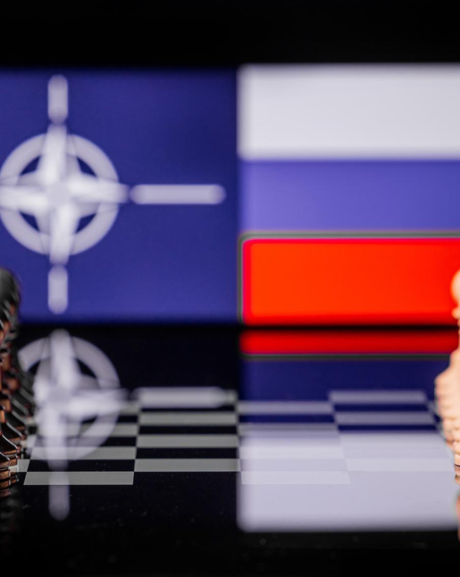 В НАТО назвали "прямое вторжение" России маловероятным