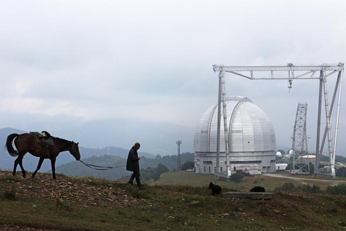 Поселиться в планетарии и подняться в горы: как изучают космос в Карачаево-Черкесии