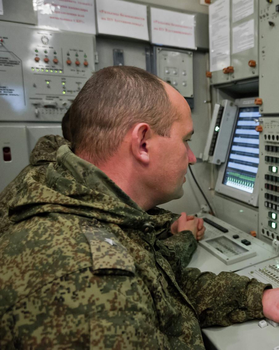 Над территорией России за ночь уничтожили 12 беспилотников