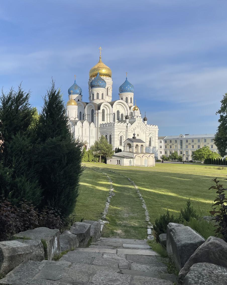 Православные христиане всего мира начали встречать Страстную пятницу