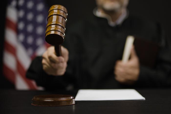 Россиянин арестованный в США за отмывание денег признал вину в рамках сделки со следствием