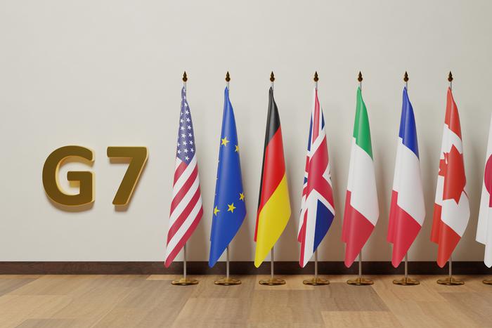 Американские власти могут уговорить "Большую семёрку" выделить Украине отдельный пакет военной помощи