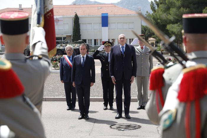 Итальянский министр обороны заявил, что его страна никогда не введёт свои войска на Украину