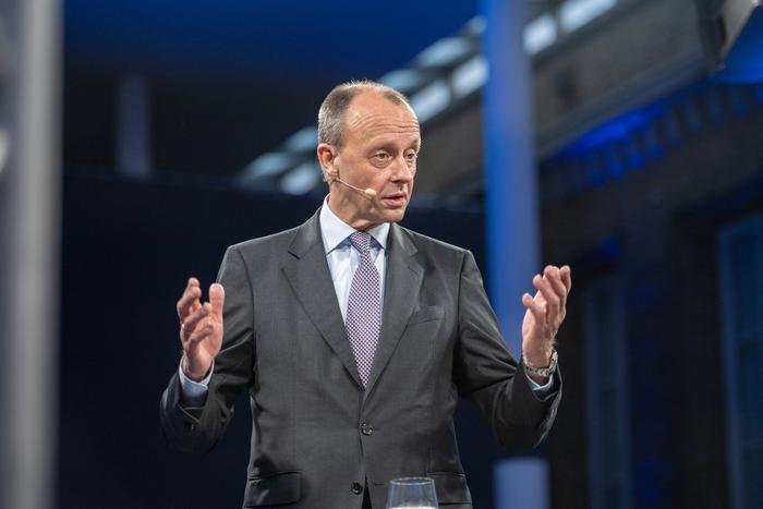 Всё больше немцев поддерживают идею досрочных выборов из-за несостоятельности правящей коалиции в Бундестаге