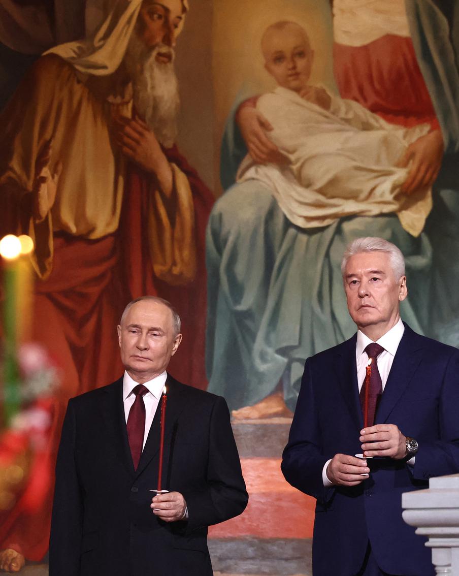 Путин поздравил православных христиан с Пасхой