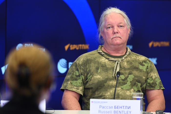 Киселёв заявил о необходимости расследовать убийство военкора Бентли